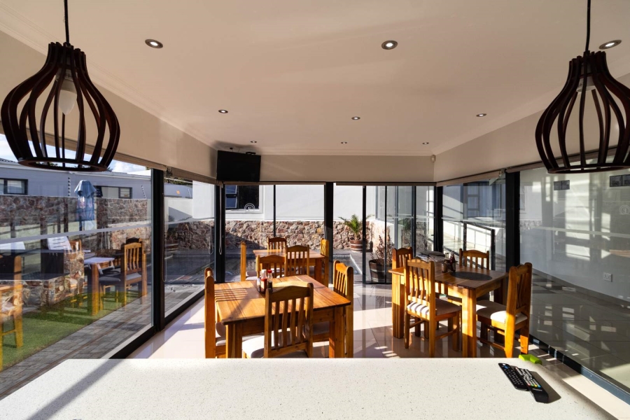 7 Bedroom Property for Sale in Sandbaai Western Cape